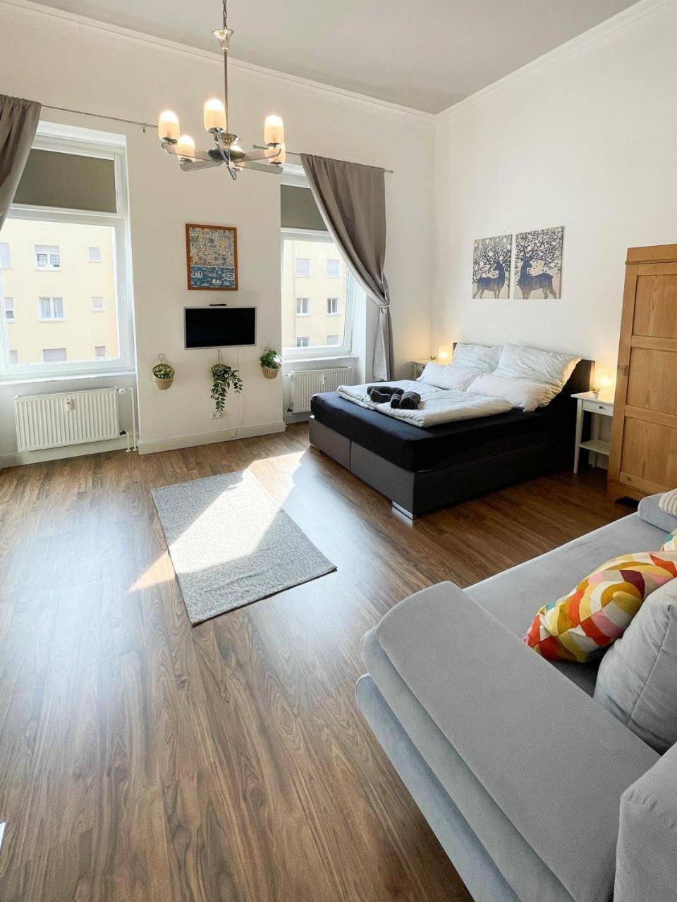 Apartment Wiesbaden Mitte, Zentral Am Park, Congresscenter 5 Min, Bahnhof 10Min Bagian luar foto